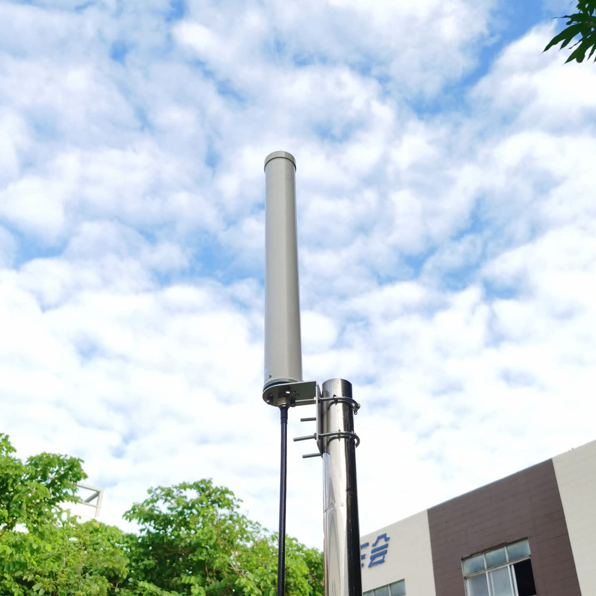 5G 4G LTE Omni-Directional Antenna 698-3800MHz 12dBi M4155