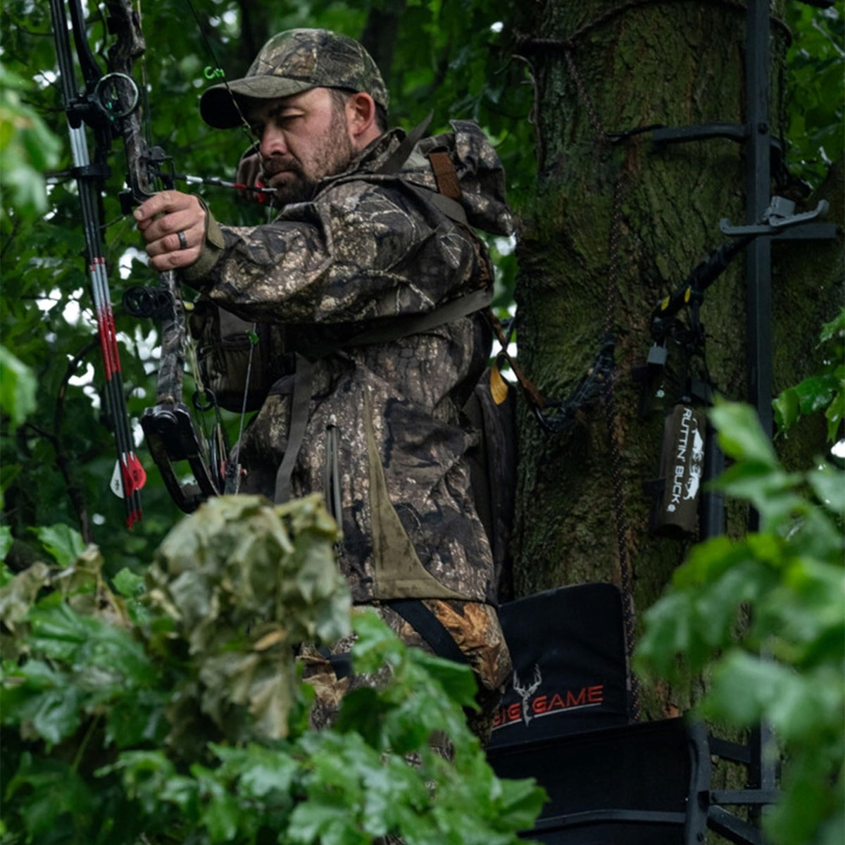 Lightweight Steel Treestand Z805651